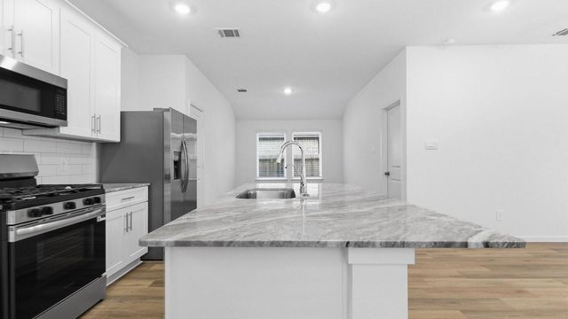 3413 Wild Mustang Street, League City, TX 77511