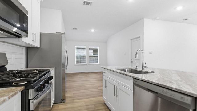3413 Wild Mustang Street, League City, TX 77511