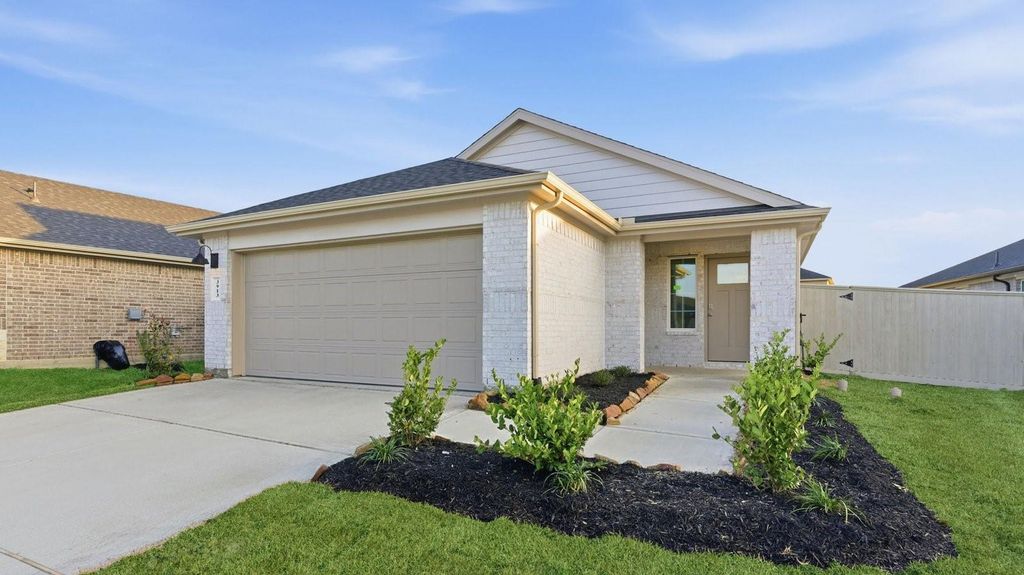 3413 Wild Mustang Street, League City, TX 77511