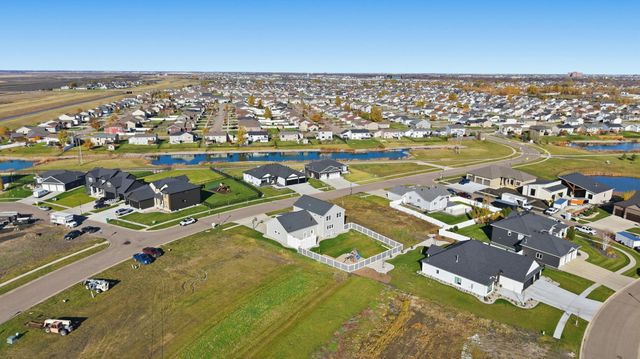 4717 11th Street W, West Fargo, ND 58078