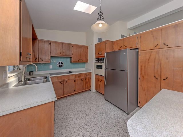 317 HILLVIEW ROAD, Venice, FL 34293