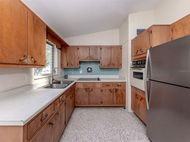 317 HILLVIEW ROAD, Venice, FL 34293