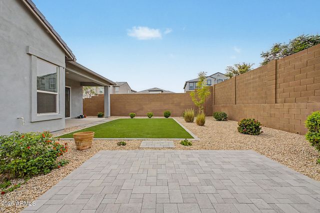 6010 E Quail Avenue, Phoenix, AZ 85054