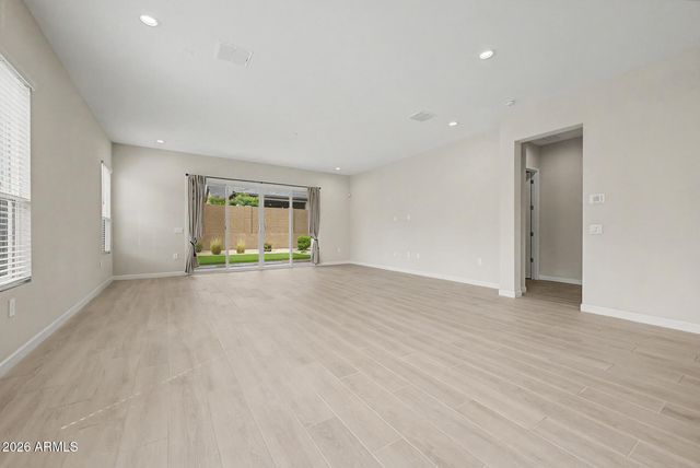 6010 E Quail Avenue, Phoenix, AZ 85054