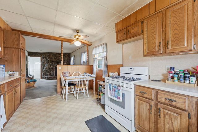 120 N Elmwood Avenue, Davenport, IA 52802