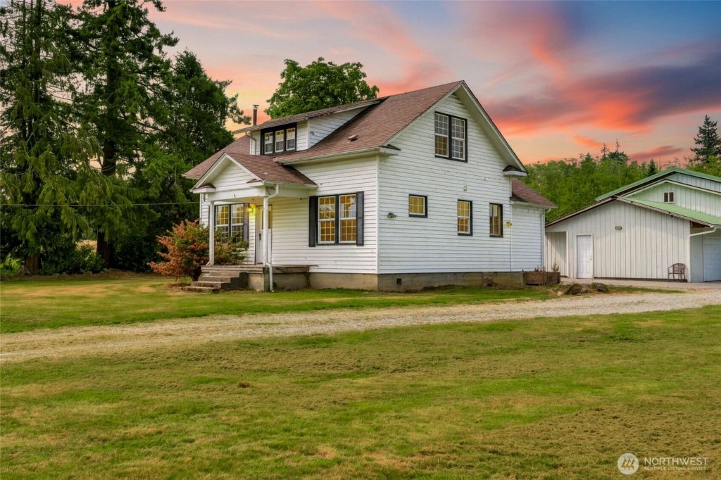 32210 68th Avenue NW, Stanwood, WA 98292