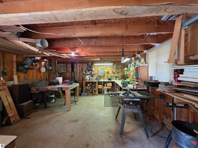 2353 Mills Road, Prescott, MI 48756