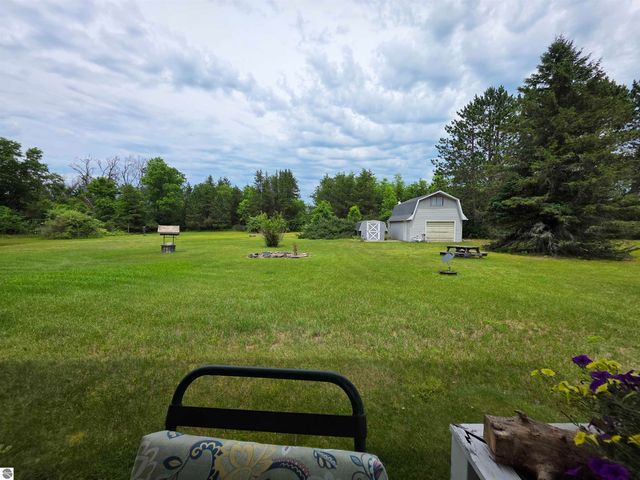 2353 Mills Road, Prescott, MI 48756