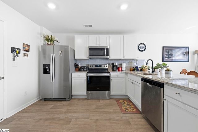 6075 Willutuck Drive, Boiling Springs, SC 29316