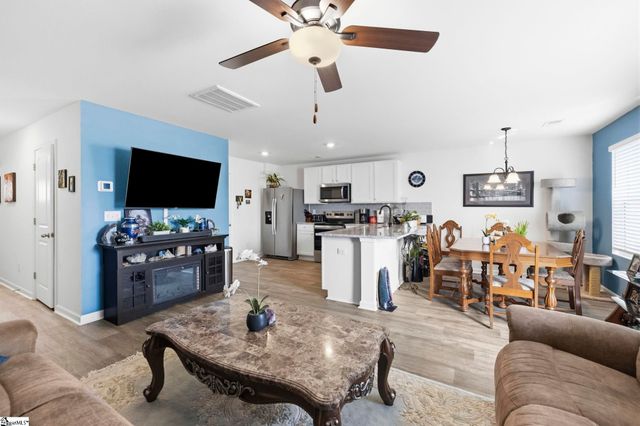 6075 Willutuck Drive, Boiling Springs, SC 29316