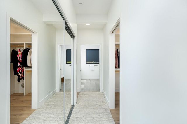 325 E Summit Street 101, Ann Arbor, MI 48104