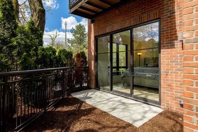 325 E Summit Street 101, Ann Arbor, MI 48104