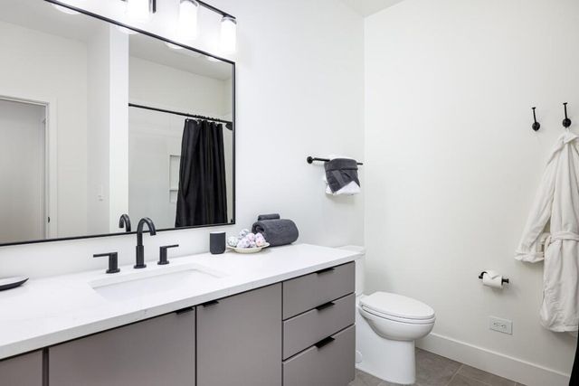 325 E Summit Street 101, Ann Arbor, MI 48104