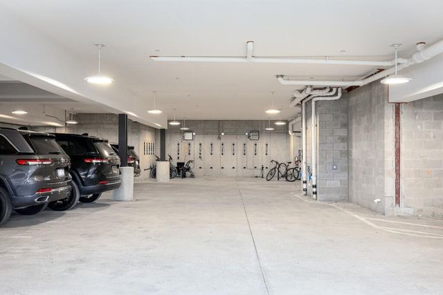 325 E Summit Street 101, Ann Arbor, MI 48104