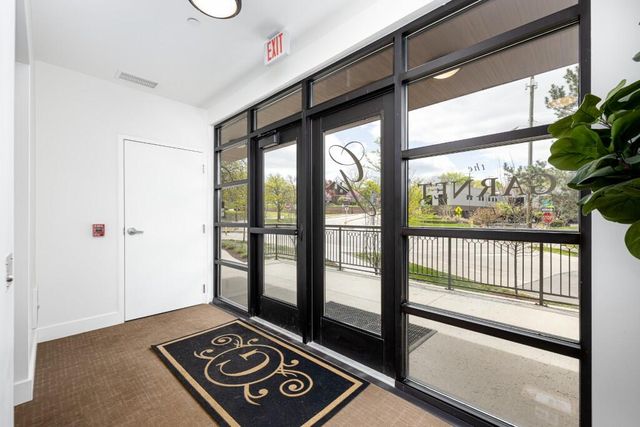 325 E Summit Street 101, Ann Arbor, MI 48104