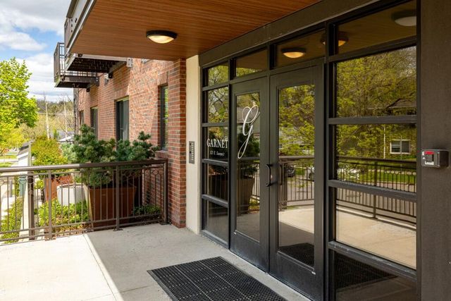325 E Summit Street 101, Ann Arbor, MI 48104