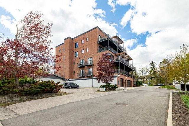 325 E Summit Street 101, Ann Arbor, MI 48104