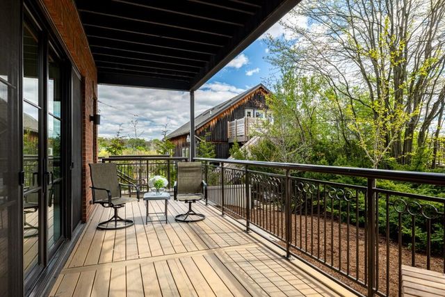 325 E Summit Street 101, Ann Arbor, MI 48104