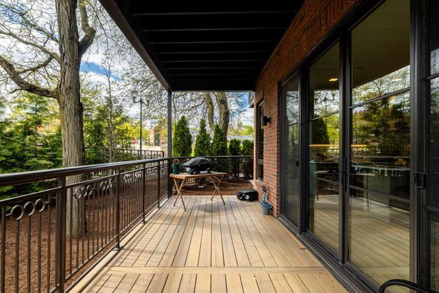 325 E Summit Street 101, Ann Arbor, MI 48104