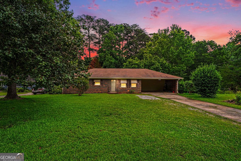 1338 Oakdale Drive, Griffin, GA 30224
