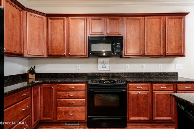 22 Elk Ridge Lane, Southern Pines, NC 28387