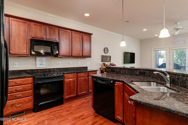 22 Elk Ridge Lane, Southern Pines, NC 28387