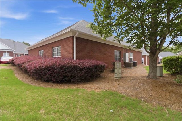 213 River Park North Drive, Woodstock, GA 30188