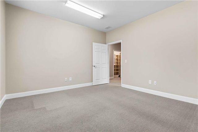 213 River Park North Drive, Woodstock, GA 30188