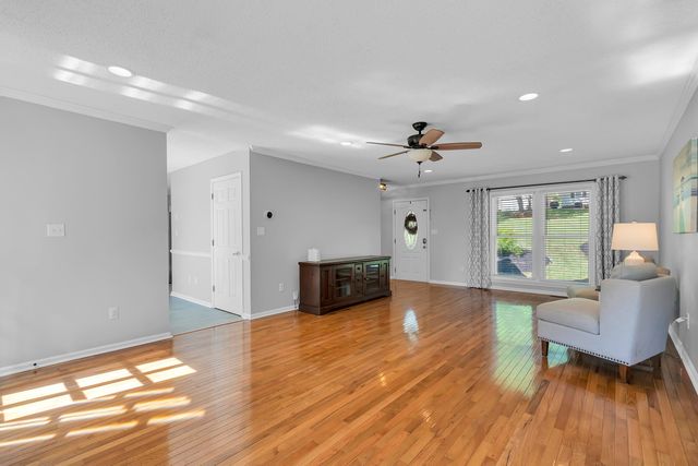 162 Woodcreek Drive, Spartanburg, SC 29303