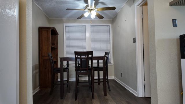 5507 Avenue P, Galveston, TX 77551