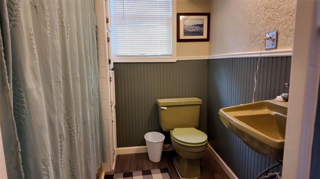 5507 Avenue P, Galveston, TX 77551