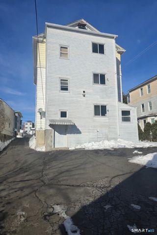 376 Broad Street, New Britain, CT 06053