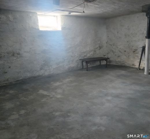 376 Broad Street, New Britain, CT 06053