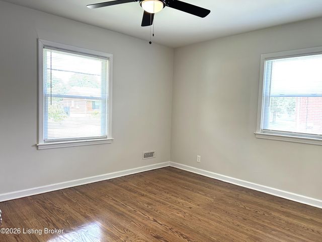 1614 Linda Way, Louisville, KY 40216