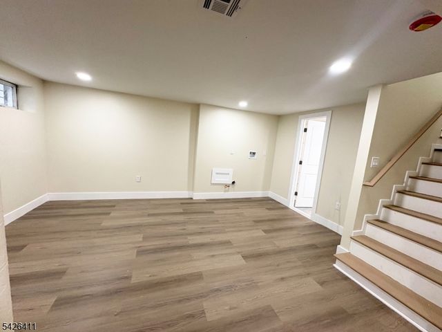 87 Pine Grove Ter, Newark City, NJ 07106
