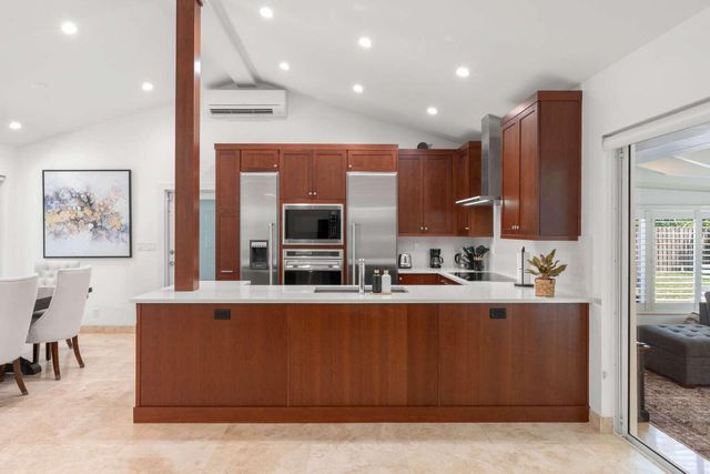 2528 NE 26TH Terrace, Fort Lauderdale, FL 33305