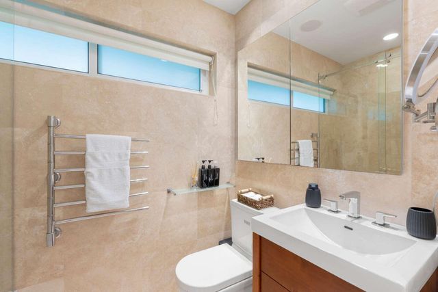 2528 NE 26TH Terrace, Fort Lauderdale, FL 33305