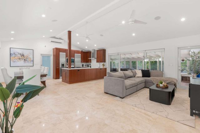 2528 NE 26TH Terrace, Fort Lauderdale, FL 33305