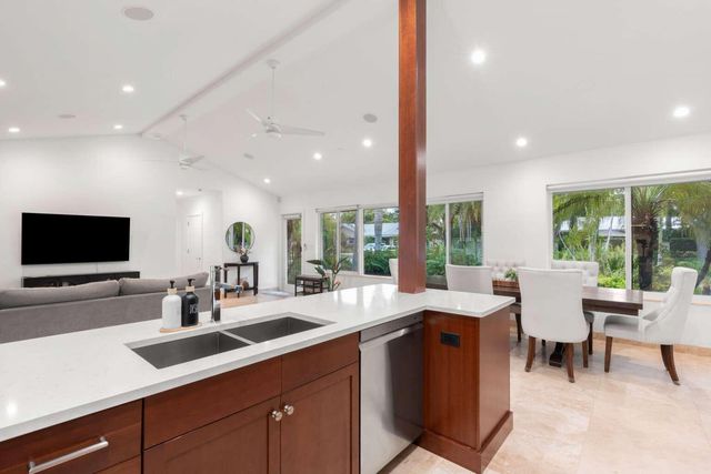 2528 NE 26TH Terrace, Fort Lauderdale, FL 33305