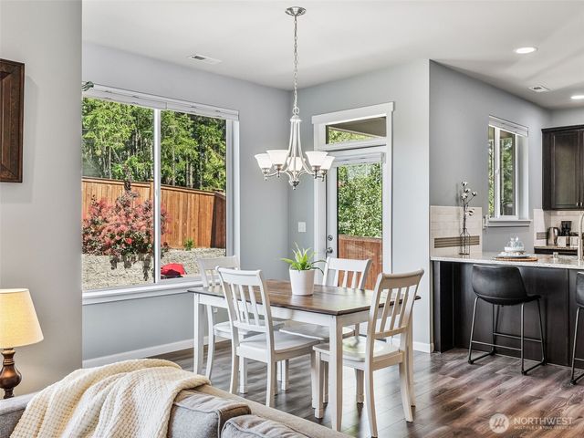 1942 Claret Loop NW, Poulsbo, WA 98370