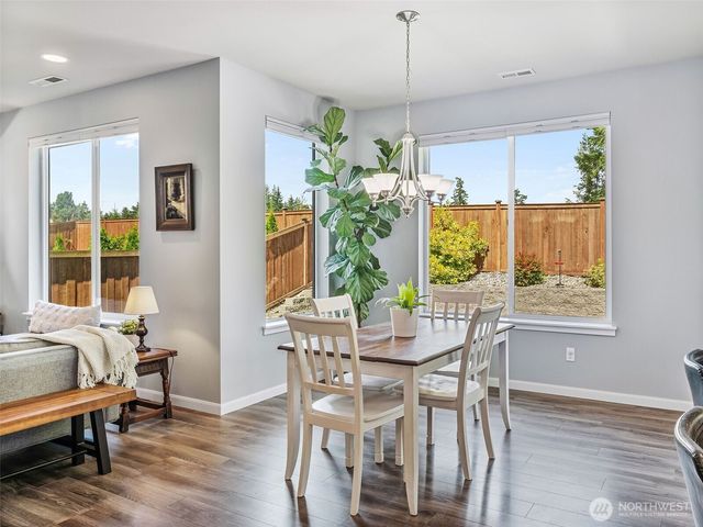 1942 Claret Loop NW, Poulsbo, WA 98370
