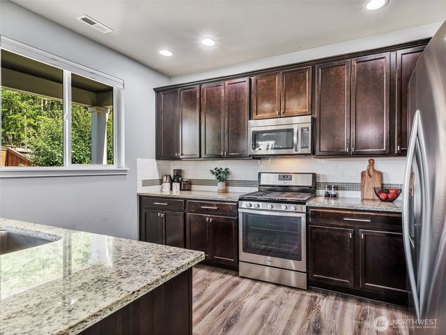1942 Claret Loop NW, Poulsbo, WA 98370