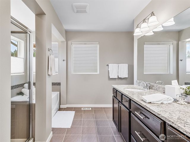 1942 Claret Loop NW, Poulsbo, WA 98370