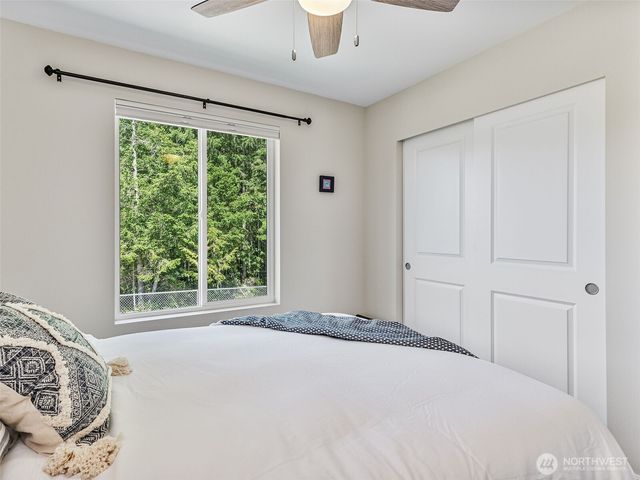 1942 Claret Loop NW, Poulsbo, WA 98370