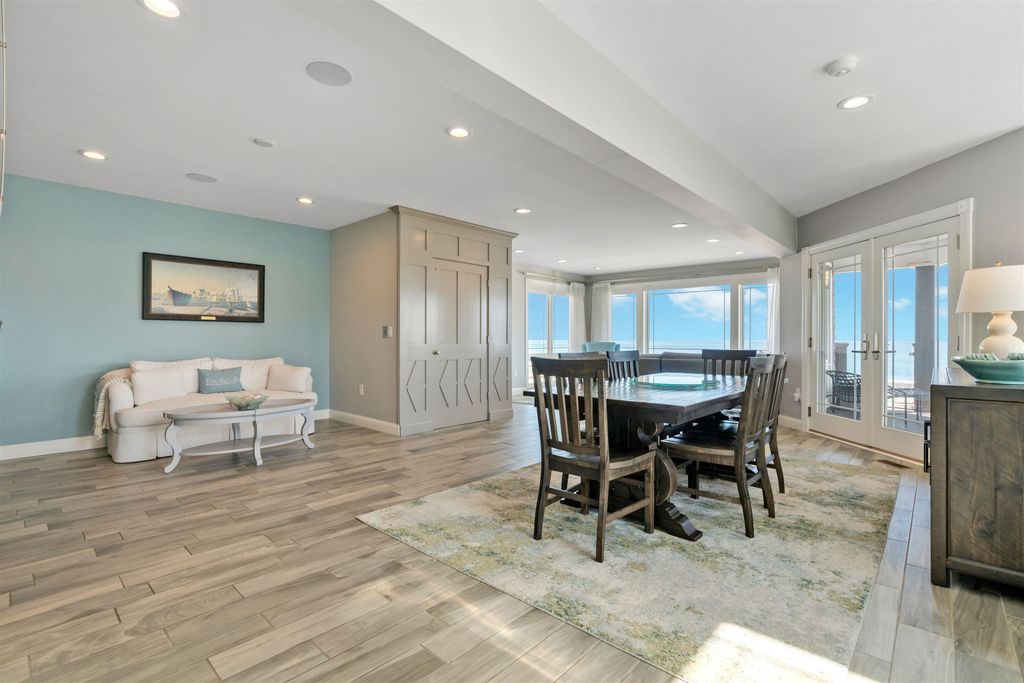 Image 11 of property listing at 741 Ocean Boulevard, Hampton, NH 03842