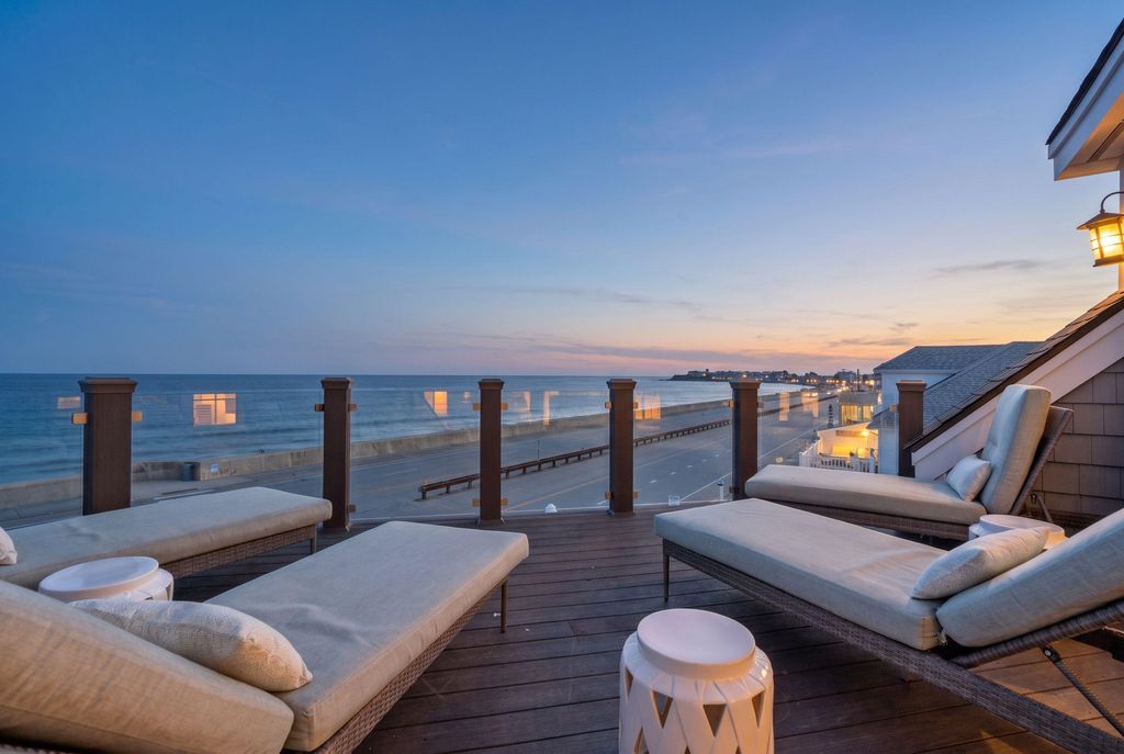 Image 5 of property listing at 741 Ocean Boulevard, Hampton, NH 03842