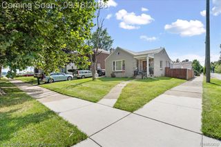 193 Lakewood Street, Detroit, MI 48215