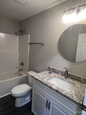 4404 Ellysee Way, Pensacola, FL 32505