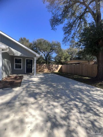 4404 Ellysee Way, Pensacola, FL 32505