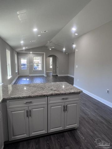 4404 Ellysee Way, Pensacola, FL 32505